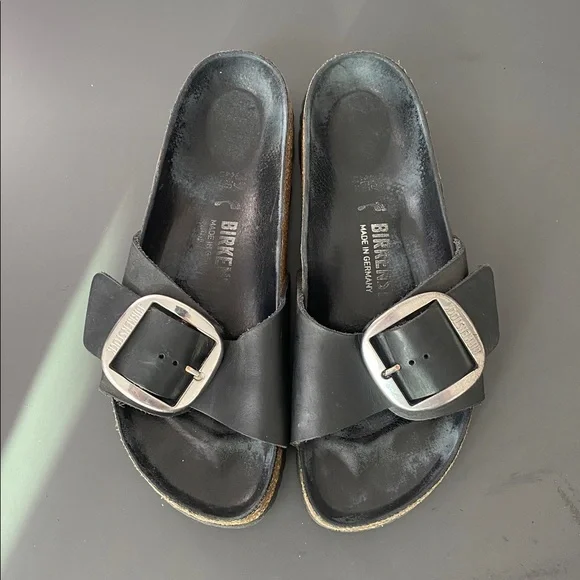 Birkenstock Black Leather Buckle Slide Sandals Sz 39 Narrow - Picture 2 of 11